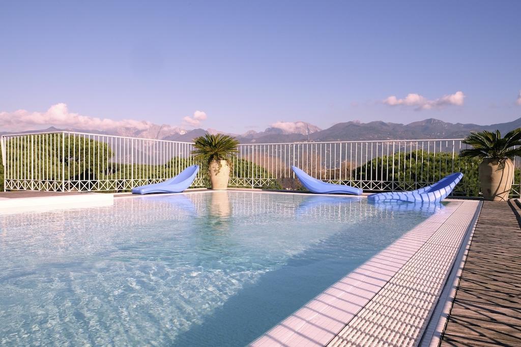 Verdeluna Aparthotel Marina di Pietrasanta Εξωτερικό φωτογραφία