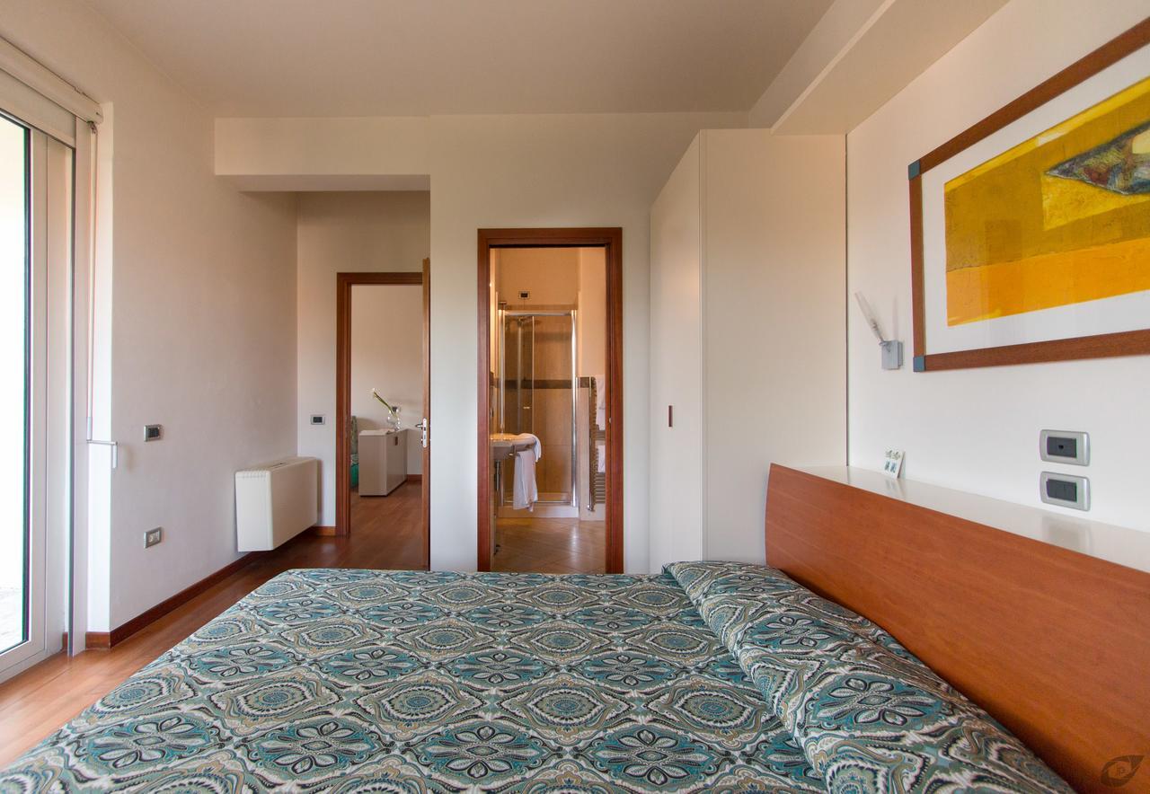 Verdeluna Aparthotel Marina di Pietrasanta Εξωτερικό φωτογραφία