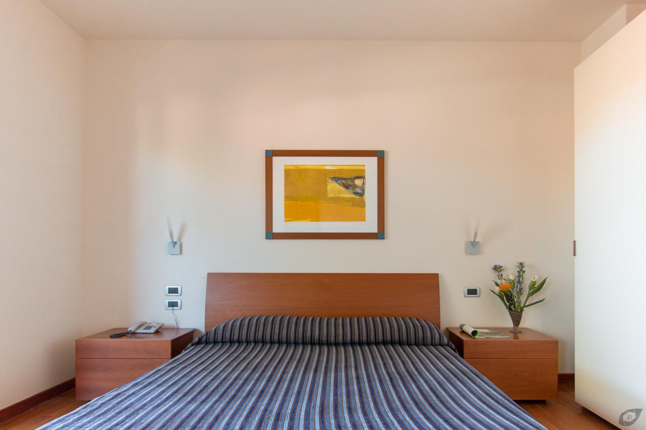 Verdeluna Aparthotel Marina di Pietrasanta Εξωτερικό φωτογραφία